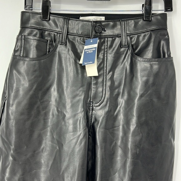 Abercrombie & Fitch NWT 90’s straight pleather pants 28 short - Picture 2 of 10